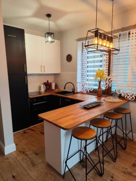 Somewhere Between Apartments