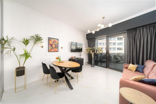 ANS Apartment with private jacuzzi for 2 persons - Hanza Tower