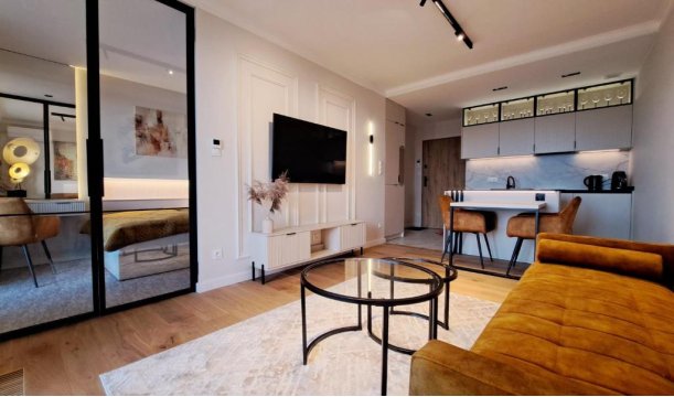 9th Floor Apartament 95 - obok galerii echo