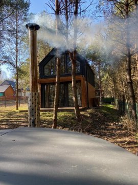 DOMEK LABA CHAŃCZA nad zalewem, domek w lesie z opcją balii NA WYŁĄCZNOŚĆ, ANTRESOLA