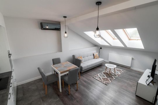 APARTAMENT WARSZAWSKA - klimatyzacja, zamknięte osiedle. parking