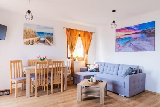 Domki Alex – komfortowe domki nad Zatoką Pucką z placem zabaw i parkingiem