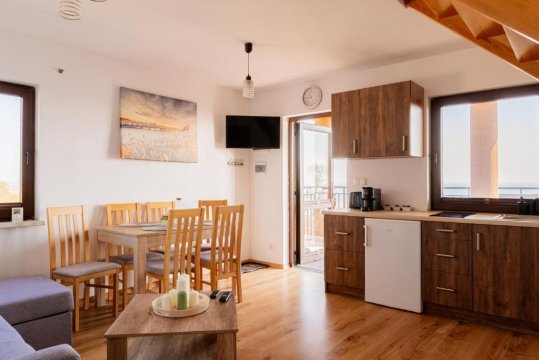 Domki Alex – komfortowe domki nad Zatoką Pucką z placem zabaw i parkingiem