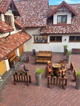 Jantarvia Car Museum , Pasja i Wypoczynek Noclegi z Klimatem