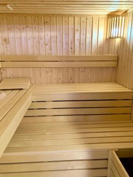 Domek Monte Black z jacuzzi i sauną fińską