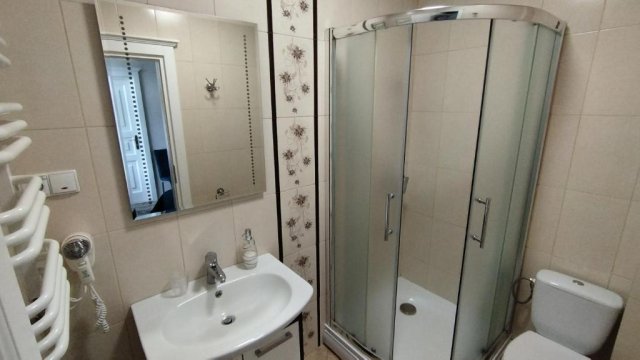 Apartamenty i pokoje gościnne KOŁODZIEJÓWKA