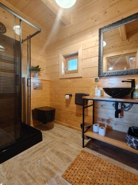 Domek w Zębie z jacuzii w cenie