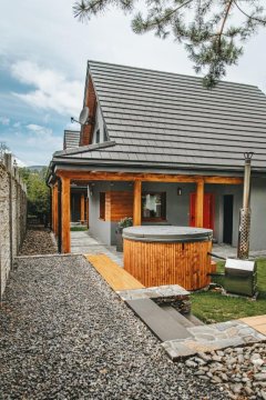 Skrzaci zakątek - domek z prywatną balią z jacuzzi