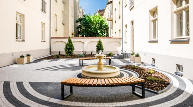 Topolowa Apartment, next to Main Station