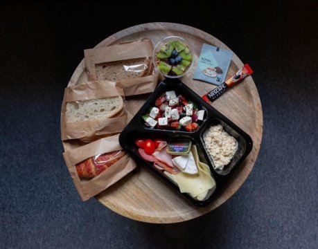 Topolowa Apartment, next to Main Station