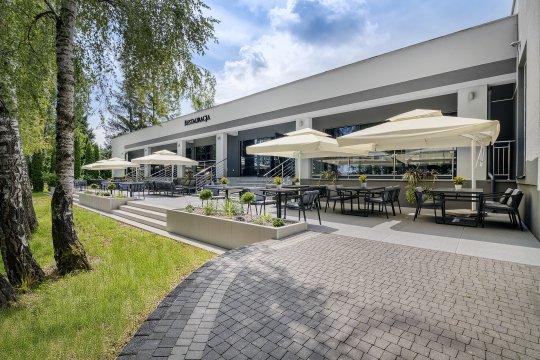 Taras z widokiem na jezioro - *** Hotel&SPA Polesie