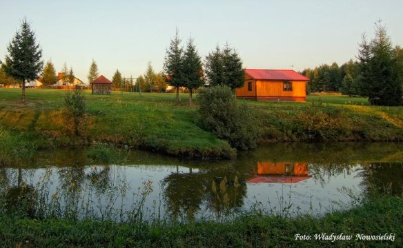 domek sezonowy do 4 osób - Agroturystyka Ranczo na Mazurach. Cisza i spokój z widokiem na jezioro Omulew
