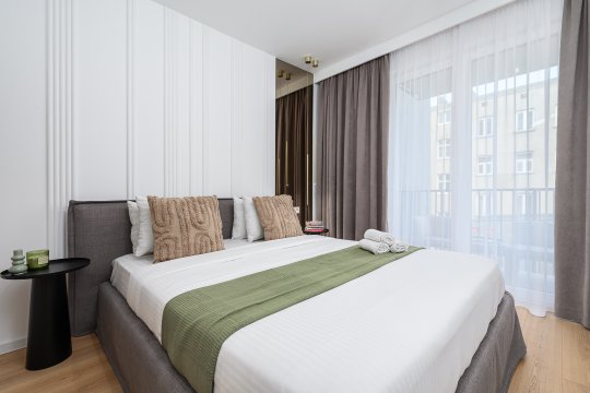 Lumina 4-room apartment near the city center