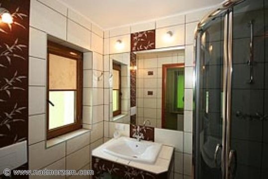 KOMFORTOWE POKOJE W ŁEBIE