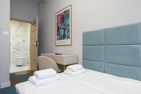 Moon ApartHotel