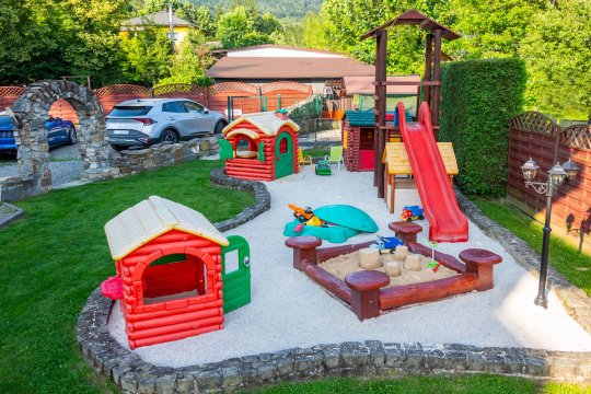 Willa Jana - centrum Wisły - basen, place zabaw