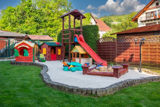 Willa Jana - centrum Wisły - basen, place zabaw