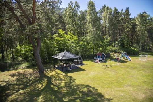 Domki, pokoje i apartamenty w spokojnej okolicy z atrakcjami