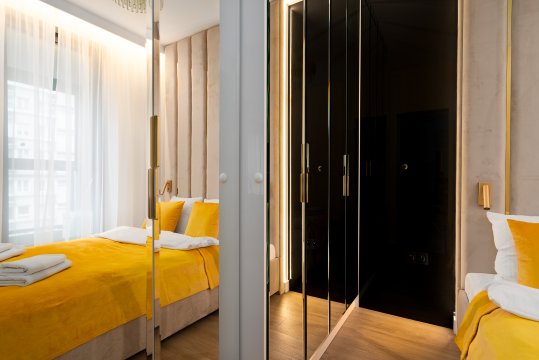 Golden Apartments Warsaw - Premium Stay at Grzybowska 37