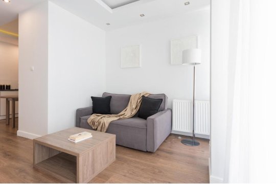 Golden Apartments – Browary Warszawskie | Elegant & Cozy Wronia 45A