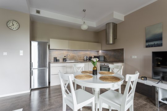 Golden Apartments Warsaw - Elegant City Stay, Kolejowa