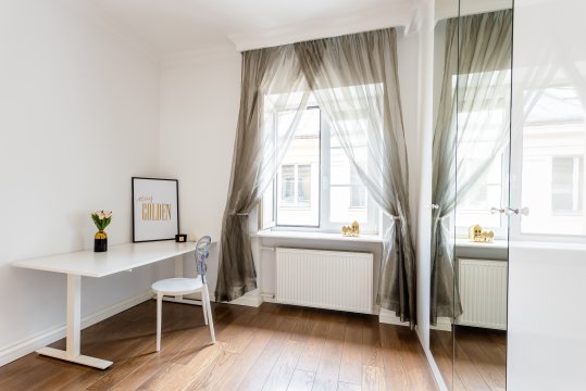 Golden Apartments Warsaw – Elegant Stay, Podwale Street