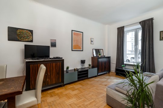 Golden Apartments - Great Location - Warsaw Stays - F14