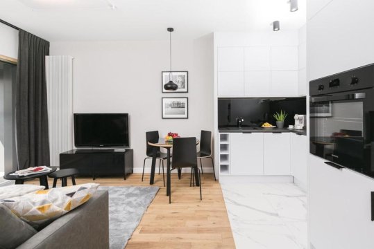 Golden Apartments Warsaw - Luxury 2-Bedroom, Mennica Residence&41