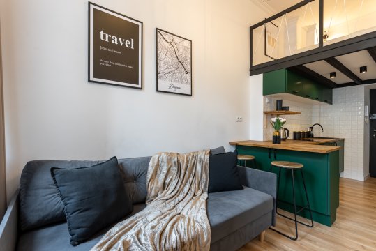Golden Apartments Warsaw – Stylish Luxury, Złota Street 