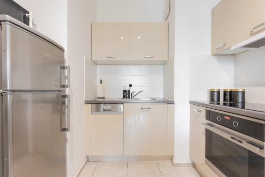 Golden Apartments Warsaw - Big and Bright Stylish Apartments  - Pereca 72
