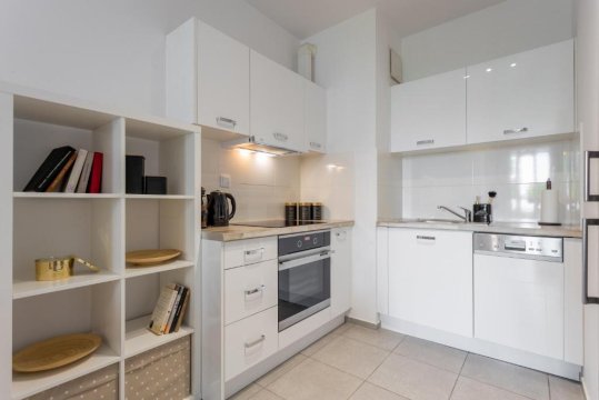 Golden Apartments Warsaw - Big and Bright Stylish Apartments  - Pereca 71