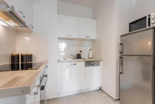 Golden Apartments Warsaw - Big and Bright Stylish Apartments  - Pereca 71