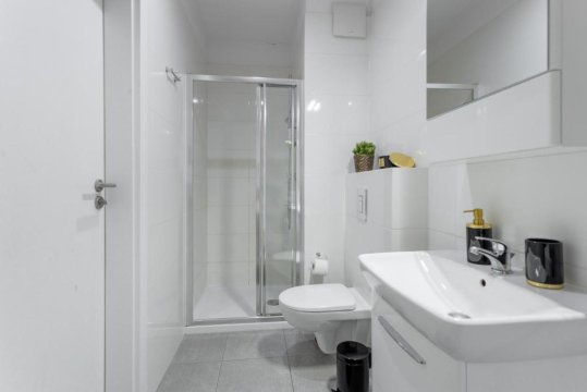 Golden Apartments Warsaw - Big and Bright Stylish Apartments  - Pereca 71