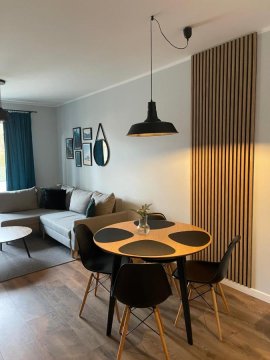 APARTAMENT WŚRÓD SOSEN