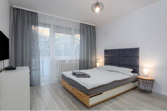 Andersena Modern B - 10 min CMKP - 5 min Metro - 15 min Center