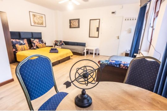 Planetarium - Stare Miasto, Parking Free