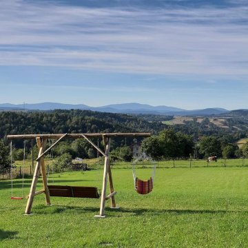 Barwald Hills - piękny widok na Babią Górę i Beskidy