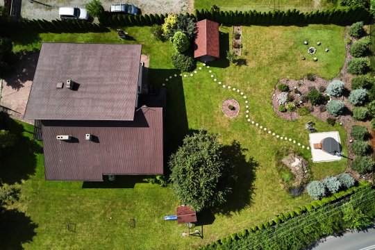 Dom/willa na wyłączność (Jacuzzi, bilard, rzeka, góry, jezioro)). . 