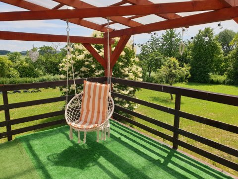 Komfortowe mieszkanie na wsi z tarasem niedaleko plaży i jezior