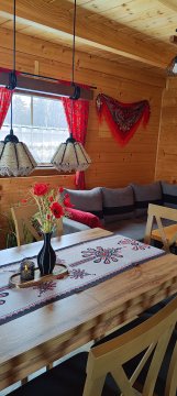 POD STARĄ PODKOWĄ – komfortowy domek z kominkiem