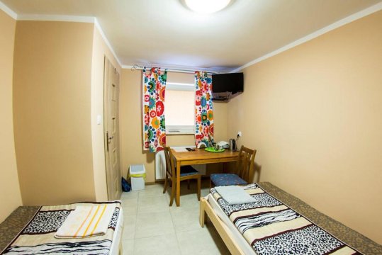 noclegi pokoje gościnne kwatery pracownicze Dobranocka