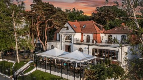 Willa Victor - zabytkowa elegancja z widokiem na morze