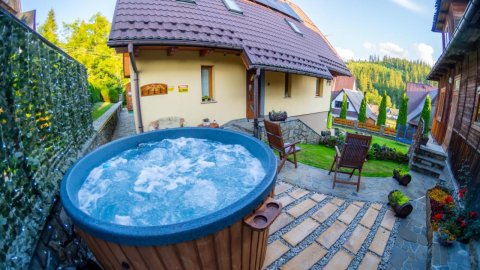 Bylinkowa Chata Jacuzzi & Sauna - Sylwester