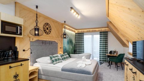 Apartamenty Małe Ciche z jacuzzi ogrodowym, widokiem na TATRY i SKY WALK - Sylwester
