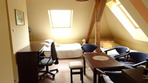 Apartament Poddasze. Komfortowy wypoczynek 200 metrów od plaży