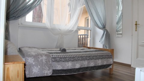 Lorf Hostel&Apartments | 800 metrów od Starego Miasta