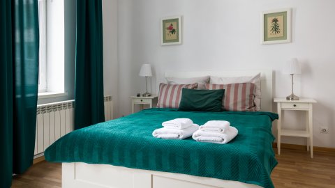 Duży apartament z balkonem obok Dworca Głównego