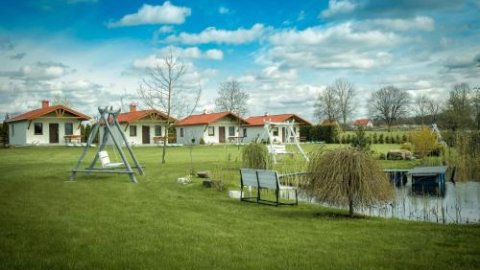 Domki nad jeziorem Tałty- prywatny pomost