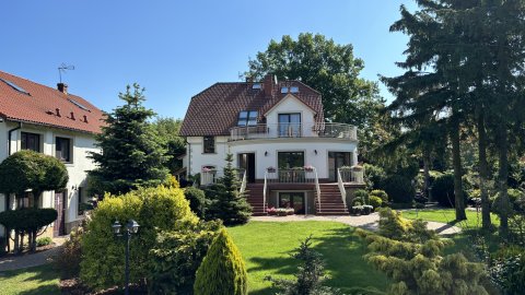 Pokoje z łazienkami i aneksami, duży ogród, grill, trampolina,plac zabaw, rowery - Sylwester