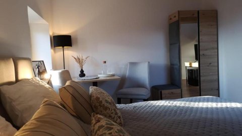 Dom w Sadzie Frydrychówka - Sylwester